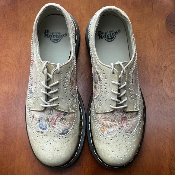 Dr. Martens Floral Crackle Brogue Wingtip Bone 12368 Oxford Shoes Women's Size 6 - Picture 11 of 16